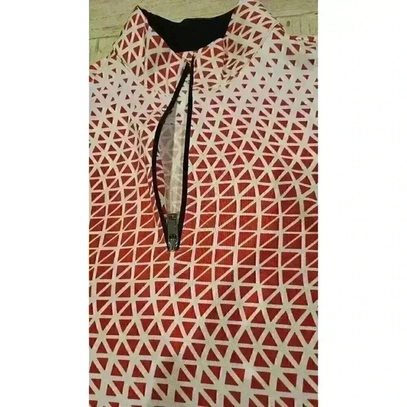 Tail Activewear Women's Golf Tank Top Red Geo Print Size M Sleeveless High Neck - Picture 1 of 7